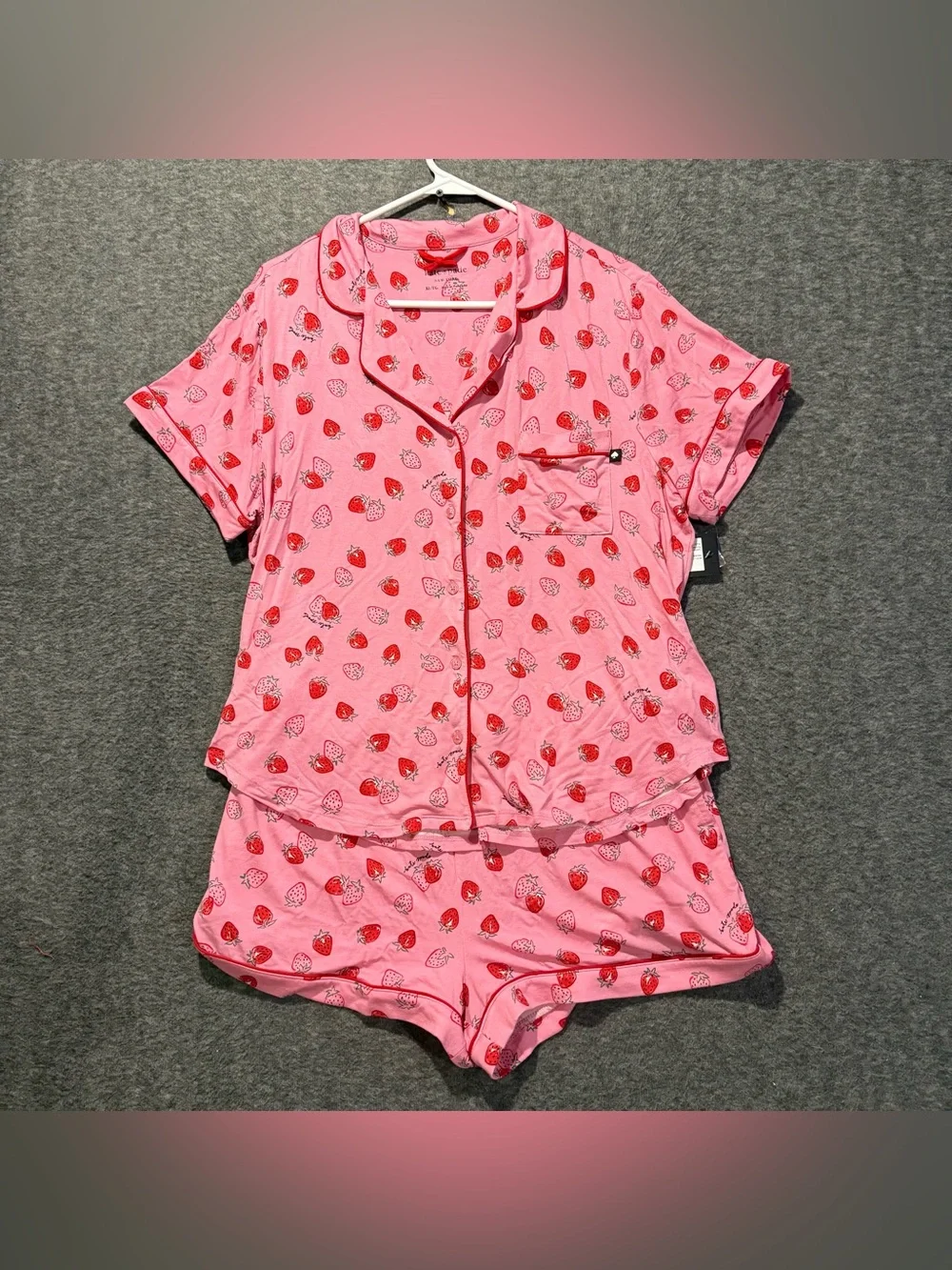 Kate Spade 2 piece Pajama Set Womens XL Pink Strawberries Shirt Shorts Boxers